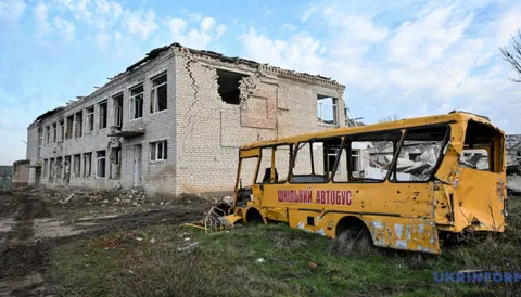 Дві людини загинули та 24 поранені через атаки РФ на Херсонщині