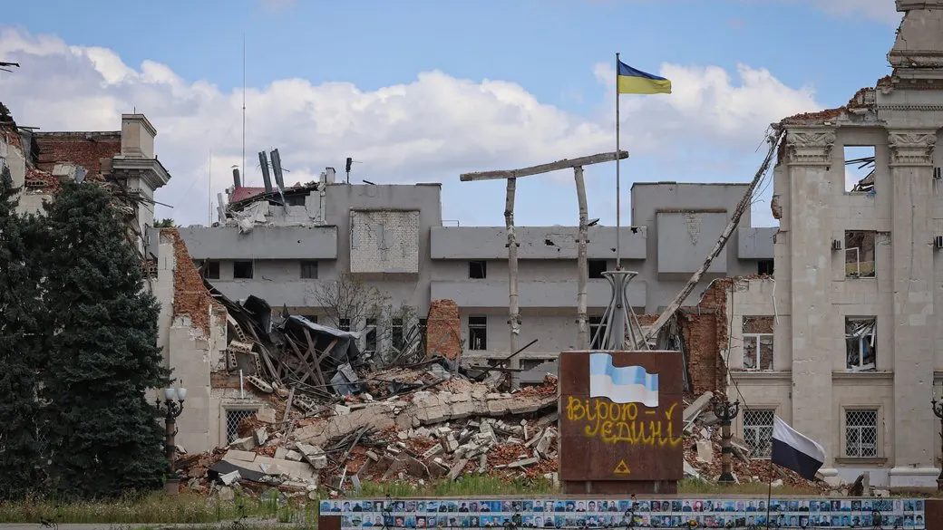 Обстріли Херсонщини: 43 населені пункти під атакою, семеро поранених