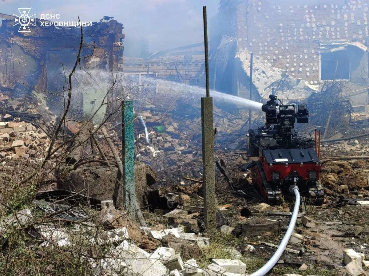 Робот-пожежник допоміг загасити будинок після обстрілу на Херсонщині