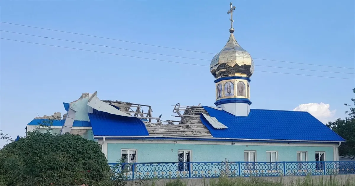 У Станіславі росіяни зруйнували дзвіницю Покровського храму