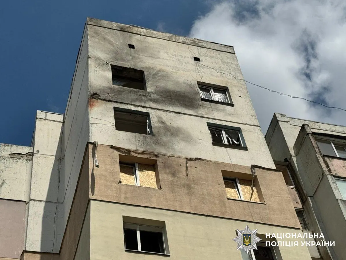 Доба обстрілів на Херсонщині: 14 поранених, пошкоджені музей і комунальні об'єкти