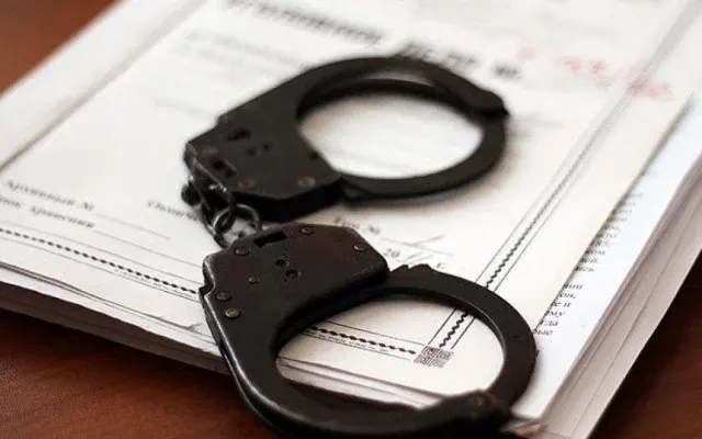 Колишньому працівнику Херсонського СІЗО оголосили підозру у держзраді