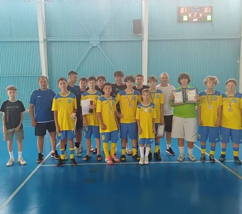 Херсонські футзалісти — другі на Кубку «Закриття сезону» в Миколаєві