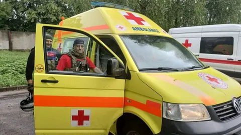 У Миколаївській області поліція забрала водія Червоного Хреста прямо під час ева