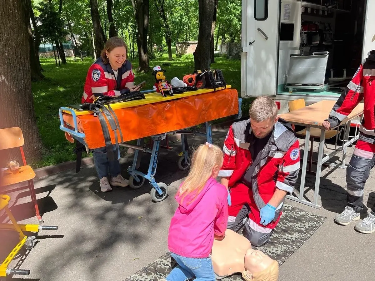 Херсонці взяли участь у «Медичному пікнічку» в Хмельницькому