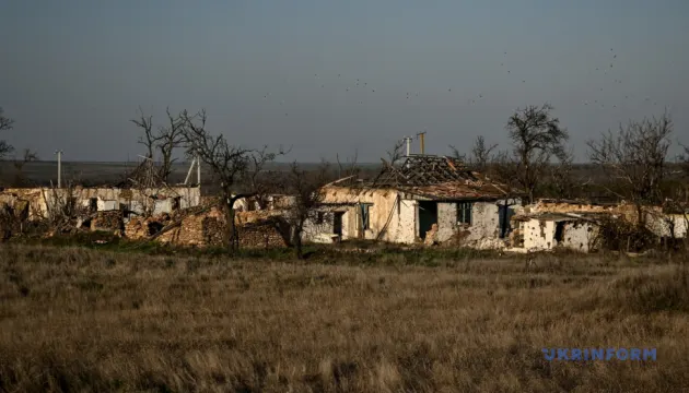 Обстріли Херсонщини: за добу поранені 11 людей
