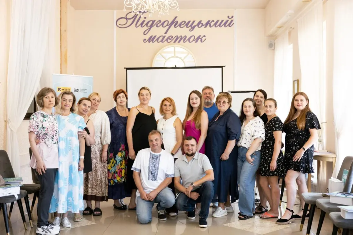 «Обійми для тих, хто обіймає»: як соцпрацівники з Херсонщини відновлювали ресурс