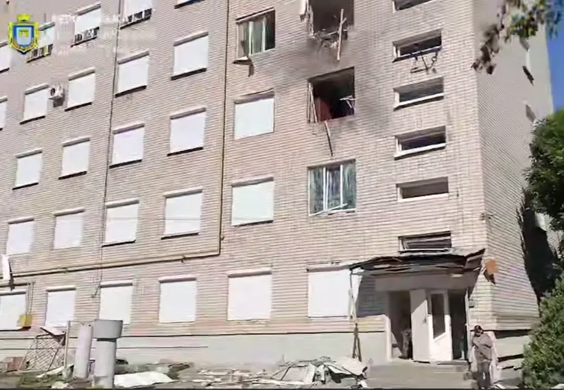 У Херсоні дрон атакував медзаклад у Корабельному районі