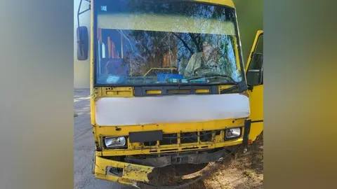 Дрон атакував маршрутку в Дніпровському районі Херсона: 37-річний чоловік поране