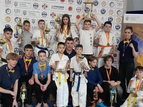 Херсонські каратисти привезли 14 нагород з Одеси