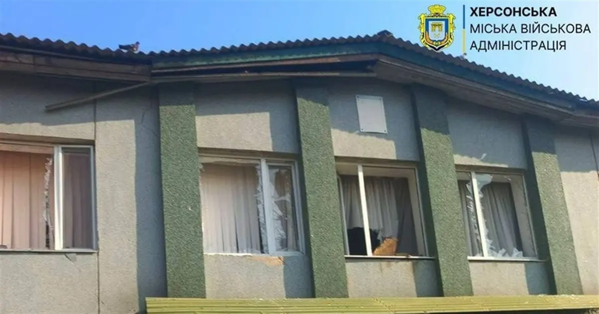 Херсонщина під обстрілами: пошкоджені церква, магазин і АЗС