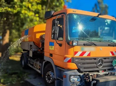 У Херсоні дрон атакував комунальне підприємство: поранено працівника