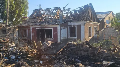 Удар «Шахедів» по Херсону: поранено трьох чоловіків, зруйновано будинки