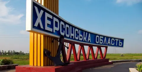 У Дар’ївці російський дрон влучив у авто: шестеро поранених