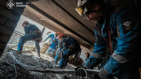 У Херсоні завершили пошуки під завалами навчального закладу: одна людина загинул