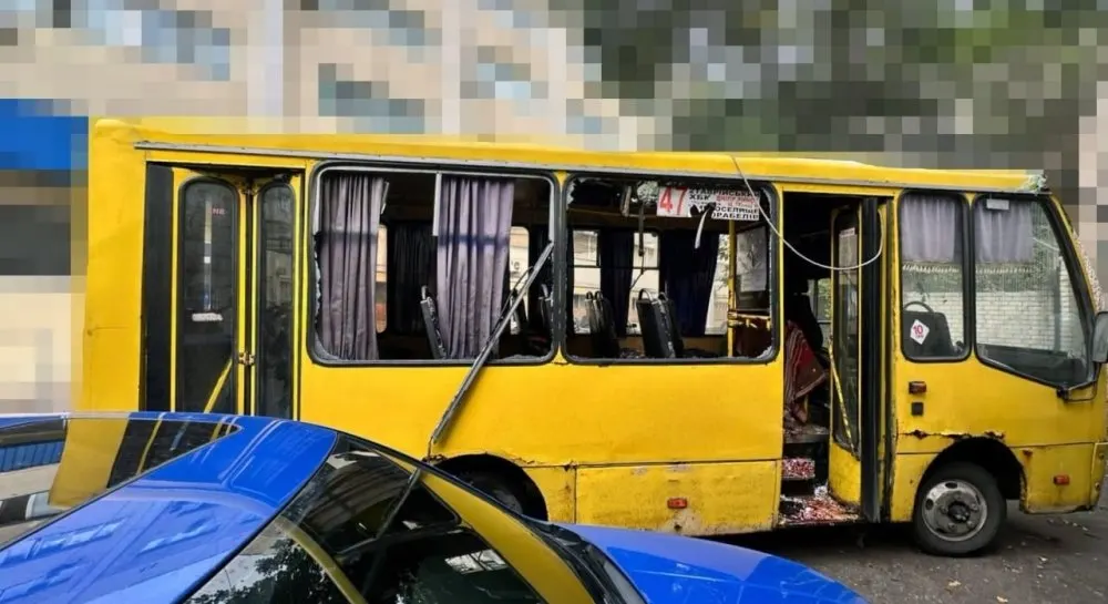 «Жорстоке сафарі»: Зеленський про удар по херсонській маршрутці