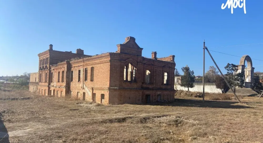 Атака дрона на монастир на Херсонщині: загинув 71-річний священнослужитель, четверо поранені