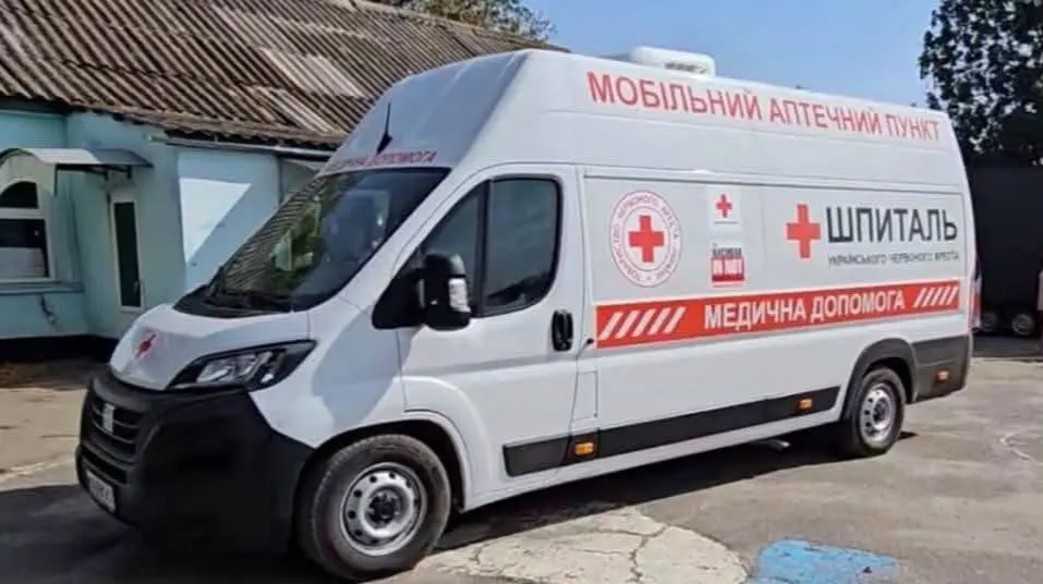 На Херсонщині двоє чоловіків постраждали від ударів дронів РФ