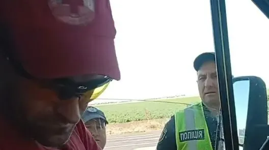 Водія Червоного Хреста забрали до ТЦК під час евакуації з Херсона