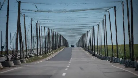 На Херсонщині російський дрон поранив мотоцикліста: чоловік у лікарні