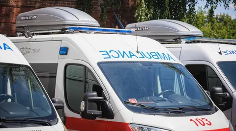 Дві дронові атаки на Херсон: загиблий у Дніпровському районі та поранений у цент