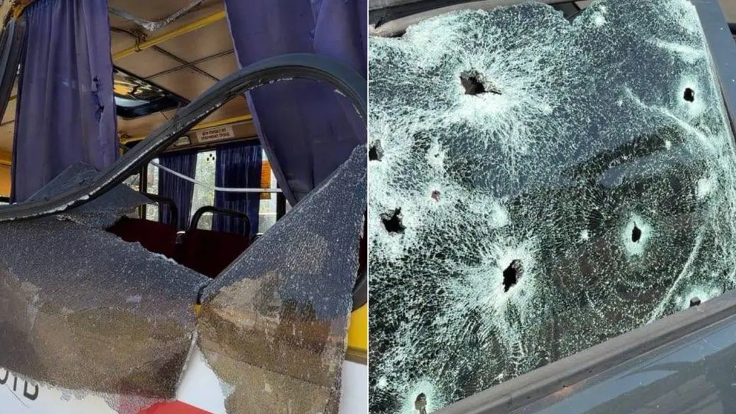 У Херсоні дрони атакували маршрутку та авто: є загиблий