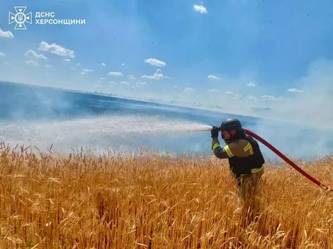 На Херсонщині за добу загасили сім пожеж через російські обстріли