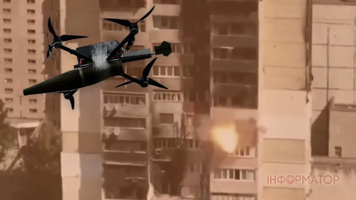 Окупанти б'ють FPV-дронами по квартирах у Херсоні: відео атак публікують у мережі
