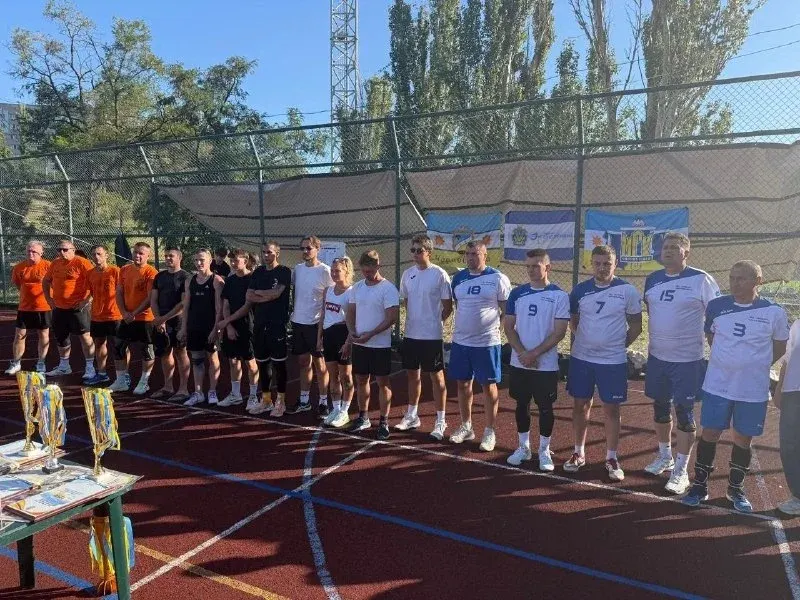 У Миколаєві визначили переможця Херсонського турніру з паркового волейболу