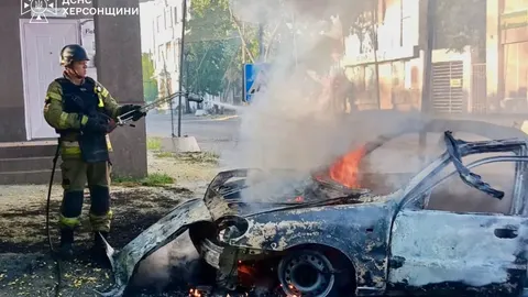 На Херсонщині росіяни полюють на авто дронами: попередження ОВА