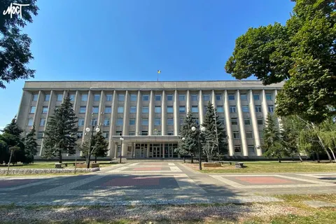 Херсон замовив сувенірні футболки на 99 тисяч гривень