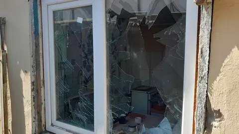 Обстріл освітнього закладу в Центральному районі Херсона: травмована жінка